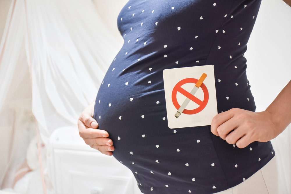 زمان ترک سیگار در بارداری