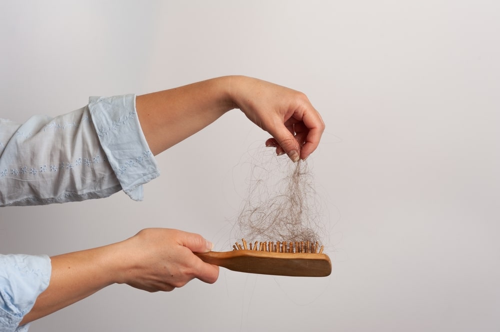 کمک به کاهش ریزش مو با کپسول هیرویت