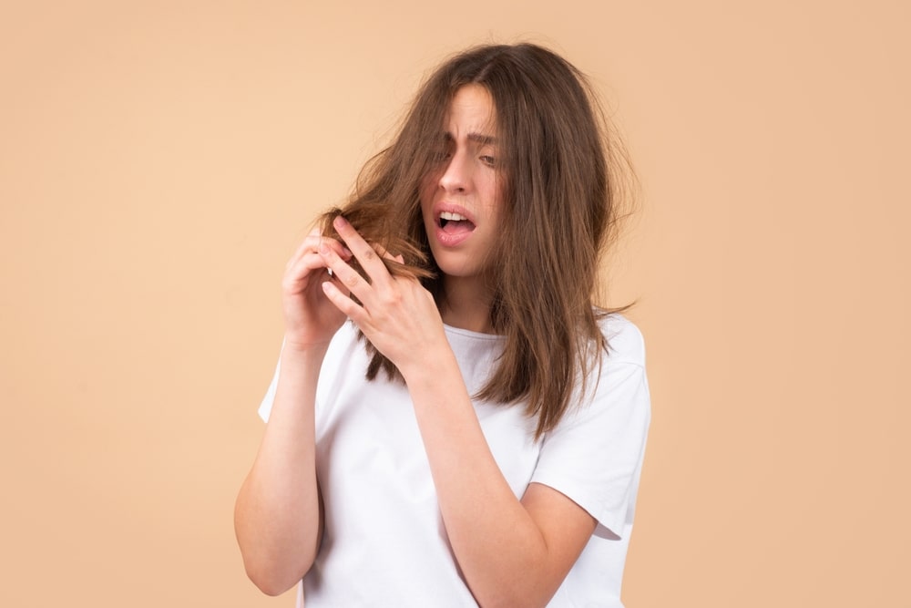 آیا می‌توان موخوره را بدون کوتاه کردن مو درمان کرد؟