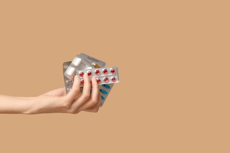 تفاوت ژلوفن و استامینوفن چیست؟ | مواردی که نمی‌دانستید!